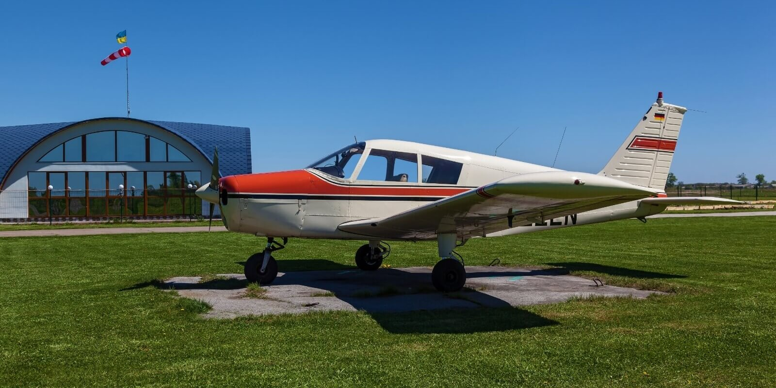 piper pa-28 cherokee